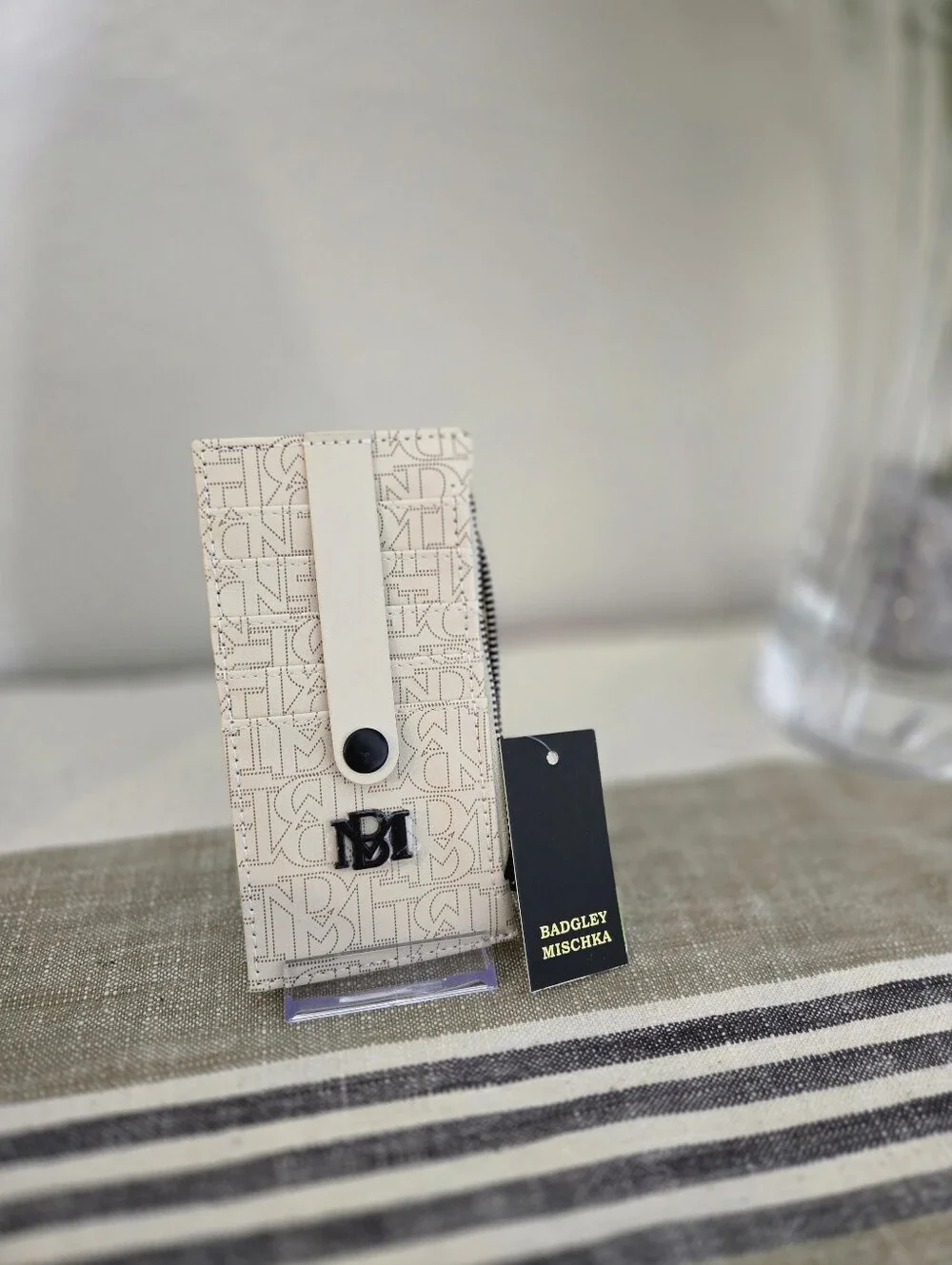 Badgley Mischka NWT Cream Monogram Card Holder